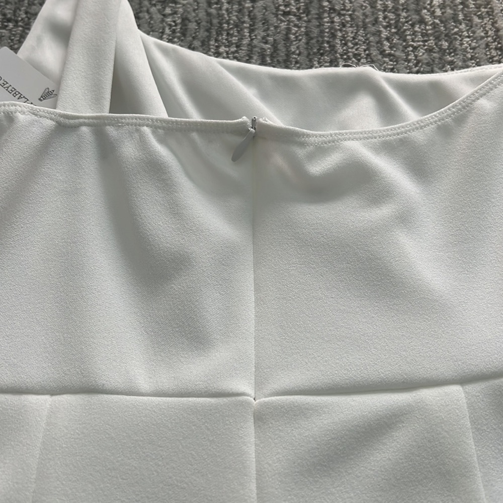NWT White Romper - Picture 8 of 8